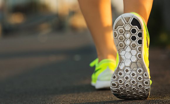 2 How to Buy the Right Running Shoes?